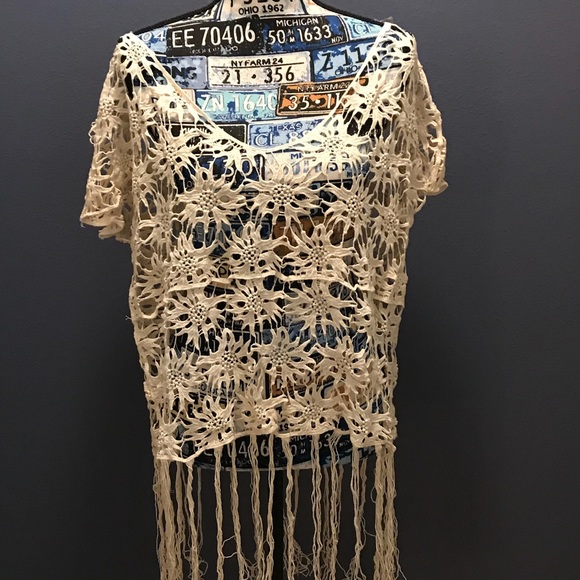 NWT POL Cream Floral Coverup (Medium/Large) - Picture 3 of 13